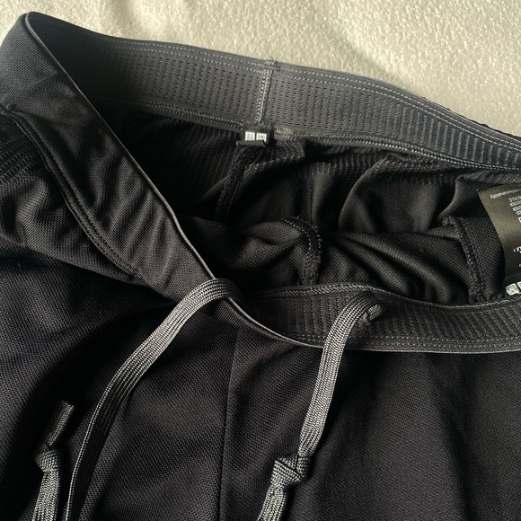 UNIQLO Shorts - Picture 6 of 10